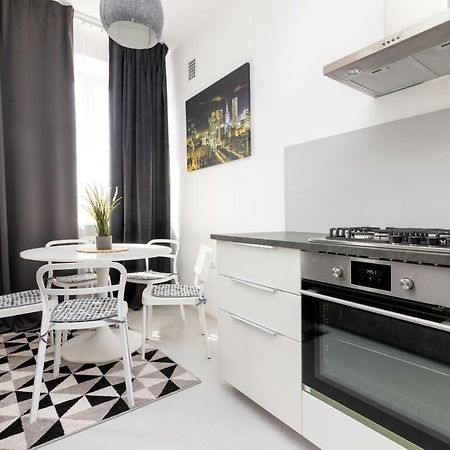 City Centre Apartment Warsawa Bagian luar foto